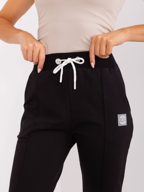 Spodnie dresowe RV-DR-9023.49P czarny L/XL Spodnie dresowe RV-DR-9023.49P czarny L/XL