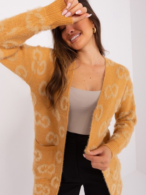 Sweter AT-SW-234502.38X camelowy Sweter AT-SW-234502.38X camelowy