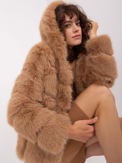 Kurtka AT-KR-2386.00P camelowy S/M Kurtka AT-KR-2386.00P camelowy S/M