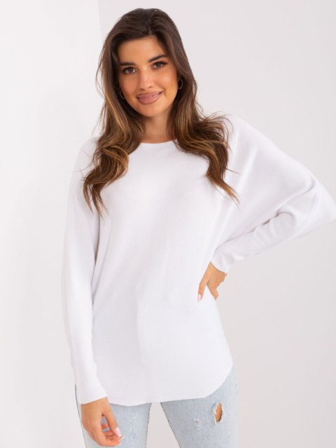 Sweter dzianinowy biały oversize gładki M/L Sweter dzianinowy biały oversize gładki M/L