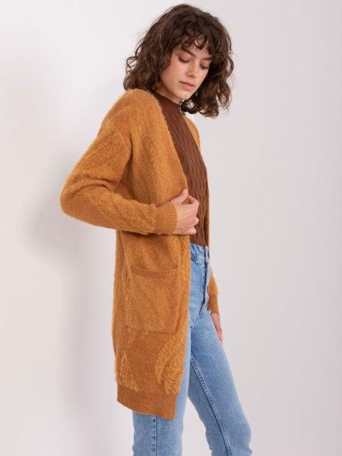 Sweter AT-SW-234501.00P camelowy Sweter AT-SW-234501.00P camelowy