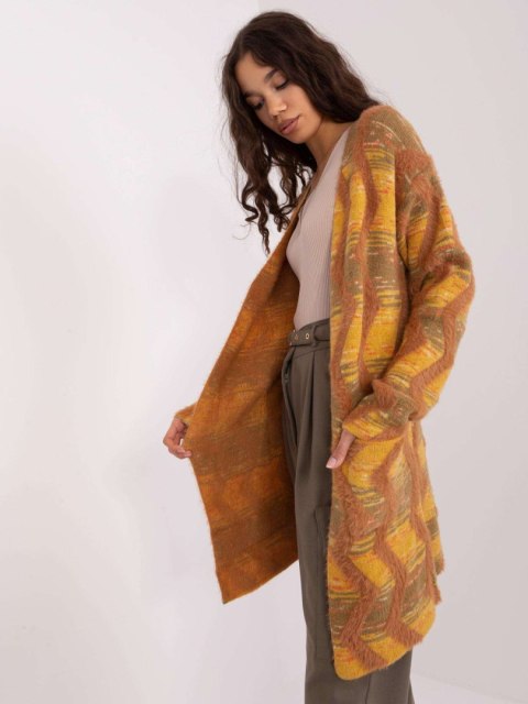 Sweter AT-SW-234701.34 ciemny żółty Sweter AT-SW-234701.34 ciemny żółty