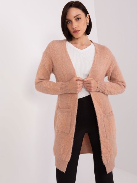 Sweter AT-SW-234501.00P brzoskwiniowy Sweter AT-SW-234501.00P brzoskwiniowy