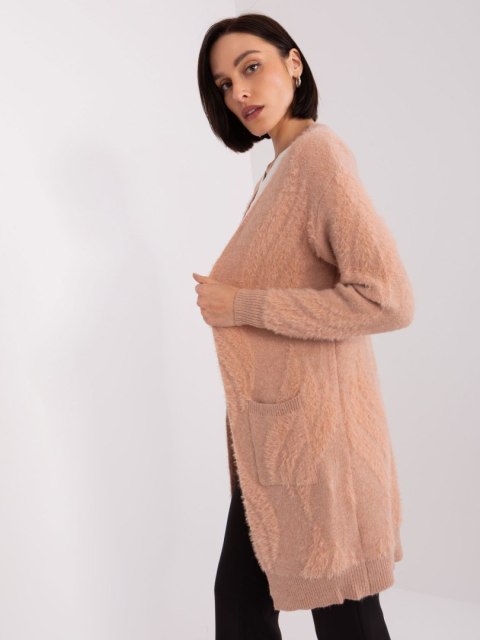 Sweter AT-SW-234501.00P brzoskwiniowy Sweter AT-SW-234501.00P brzoskwiniowy