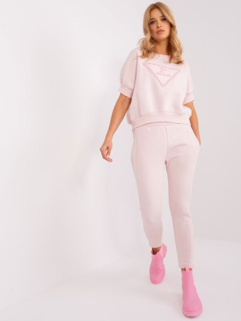 Komplet sportowy różowy, dwuczęściowy bluza i spodnie Komplet sportowy różowy, dwuczęściowy bluza i spodnie