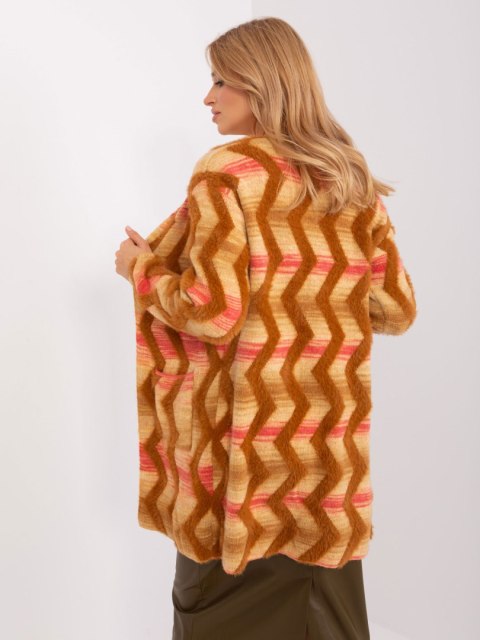 Sweter AT-SW-234701.34 camelowy Sweter AT-SW-234701.34 camelowy