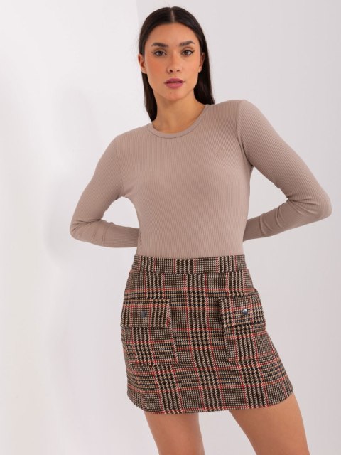 Spódnica LK-SD-509478.50P czarno-czerwony XS Spódnica LK-SD-509478.50P czarno-czerwony XS