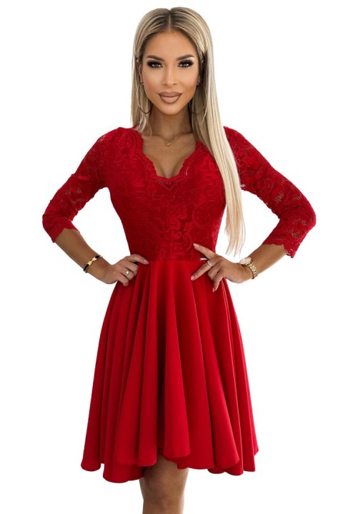 210-16 NICOLLE sukienka z koronkowym dekoltem i dłuższym tyłem - czerwona - M 210-16 NICOLLE sukienka z koronkowym dekoltem i dłuższym tyłem - czerwona - M
