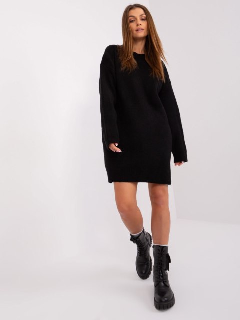 Sukienka dzianinowa czarna oversize akrylowa Rue Paris Sukienka dzianinowa czarna oversize akrylowa Rue Paris