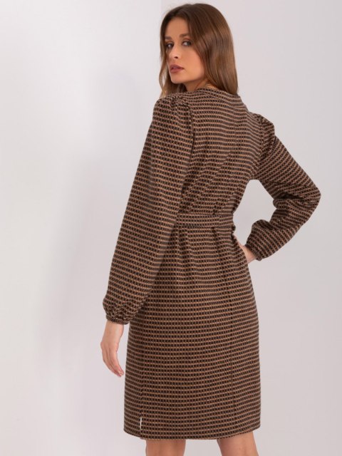 Sukienka LK-SK-509474.50P camelowy L/XL Sukienka LK-SK-509474.50P camelowy L/XL