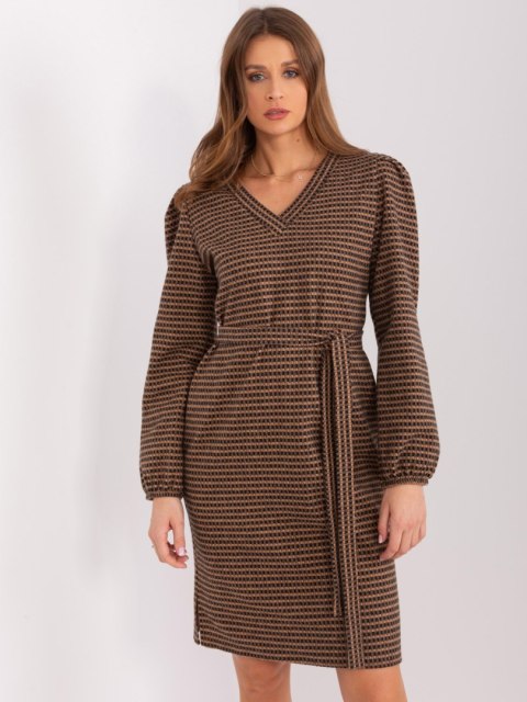Sukienka LK-SK-509474.50P camelowy L/XL Sukienka LK-SK-509474.50P camelowy L/XL