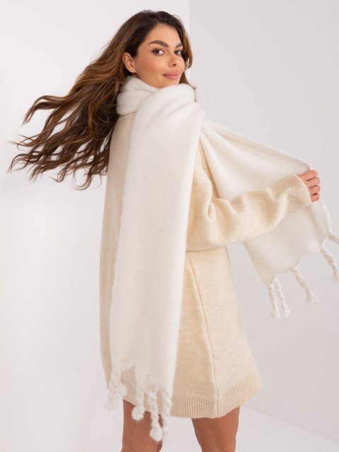Szalik AT-SZ-2313502.47P ecru Szalik AT-SZ-2313502.47P ecru