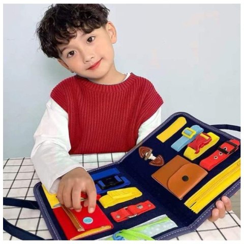 Organizer z filcu Mata edukacyjna teczka zamykana dla dzieci ORM05 Organizer z filcu Mata edukacyjna teczka zamykana dla dzieci ORM05