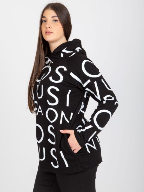 Bluza czarna z kapturem i napisami, kieszenie plus size Bluza czarna z kapturem i napisami, kieszenie plus size