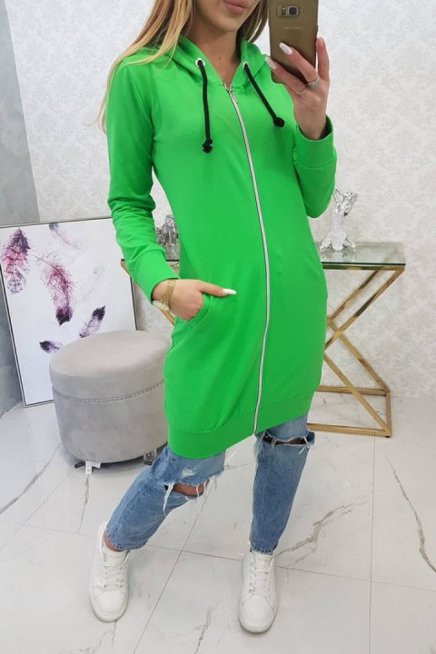 Casualowa jasnozielona bluza z kapturem i kieszeniami – styl miejski