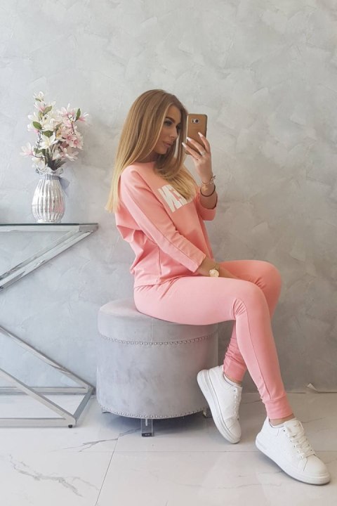 Komplet z nadrukiem Queen morelowy