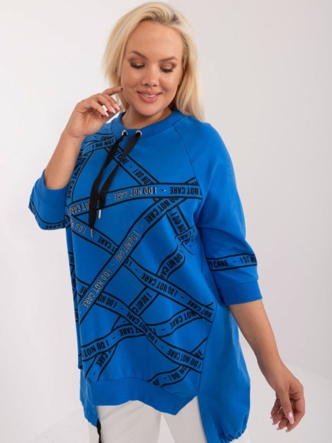 Tunika, bluzka plus size niebieska z napisami i rozcięciem Tunika, bluzka plus size niebieska z napisami i rozcięciem
