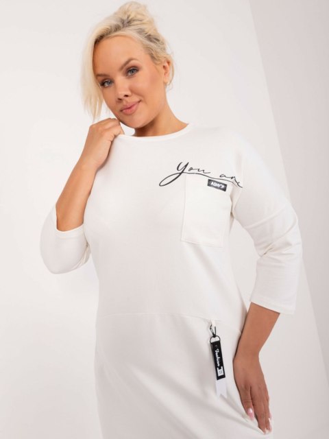 Sukienka sportowa plus size ecru, rękaw 3/4 Relevance Sukienka sportowa plus size ecru, rękaw 3/4 Relevance