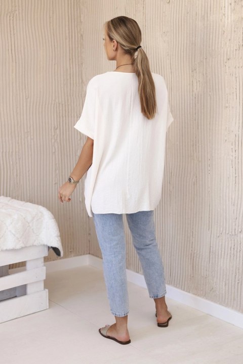 Bluzka oversize z wisiorkiem jasno beżowa, krótki rękaw Bluzka oversize z wisiorkiem jasno beżowa, krótki rękaw