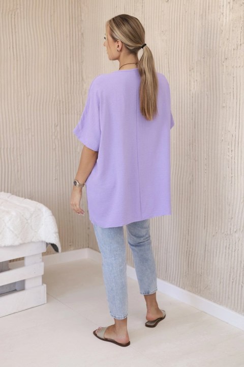 Bluzka oversize z wisiorkiem jasno fioletowa, krótki rękaw Bluzka oversize z wisiorkiem jasno fioletowa, krótki rękaw
