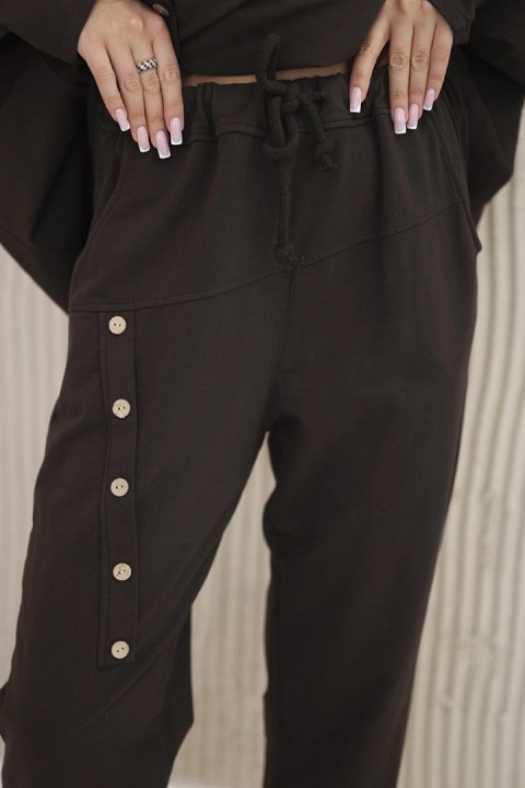 Komplet damski oversize bluza i spodnie brązowy, włoski Komplet damski oversize bluza i spodnie brązowy, włoski