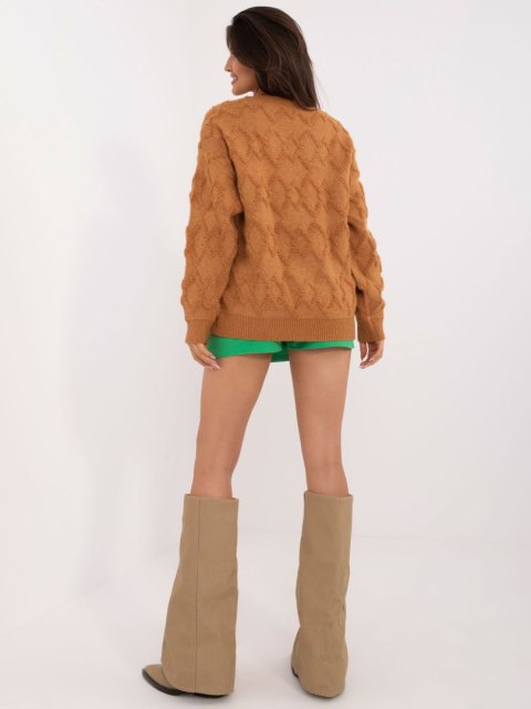 Sweter oversize jasnobrązowy z długim rękawem, akrylowy Sweter oversize jasnobrązowy z długim rękawem, akrylowy