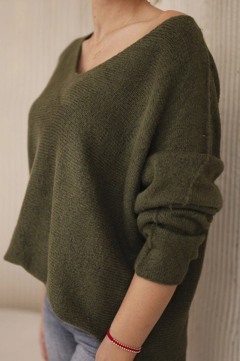 Sweter z dekoltem V khaki oversize, długi rękaw Sweter z dekoltem V khaki oversize, długi rękaw