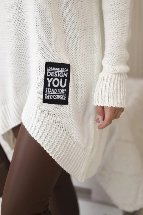 Sweter z golfem ecru, akrylowy luźny z długim rękawem Sweter z golfem ecru, akrylowy luźny z długim rękawem