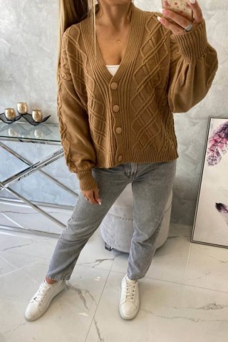 Sweter zapinany na guziki z ozdobnym splotem camelowy
