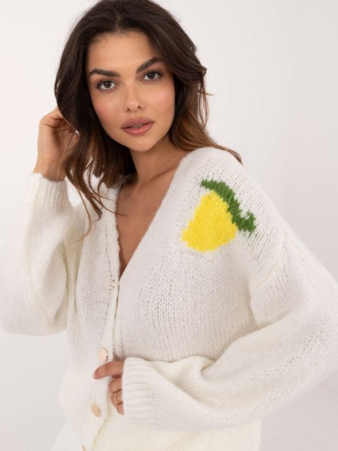 Sweter z guzikami we wzory ecru Italy Moda Sweter z guzikami we wzory ecru Italy Moda