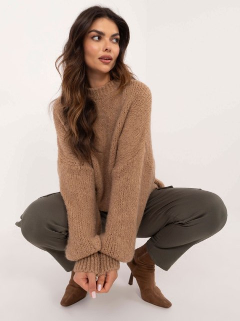 Sweter TW-SW-BI-3565.69 camelowy Sweter TW-SW-BI-3565.69 camelowy