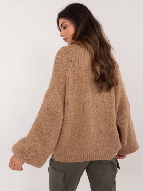 Sweter TW-SW-BI-3565.69 camelowy Sweter TW-SW-BI-3565.69 camelowy