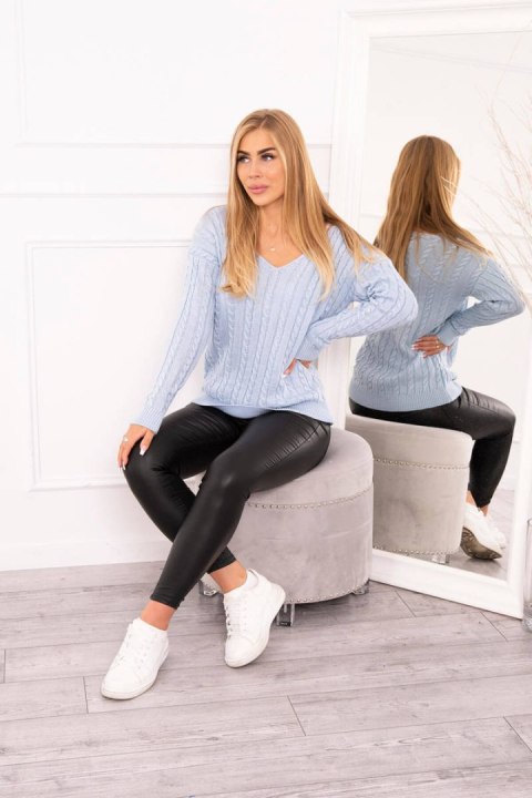 Sweter pleciony z dekoltem V błękitny, modny splot warkoczy Sweter pleciony z dekoltem V błękitny, modny splot warkoczy