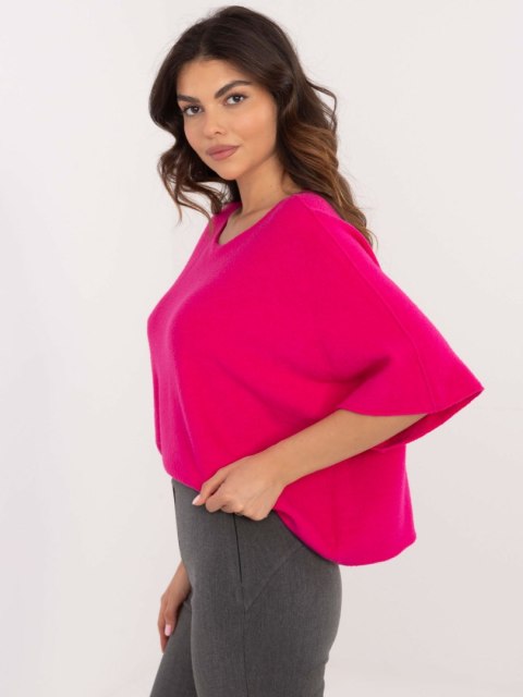 Sweter oversize fuksjowy, rękaw 3/4 idealny do pracy