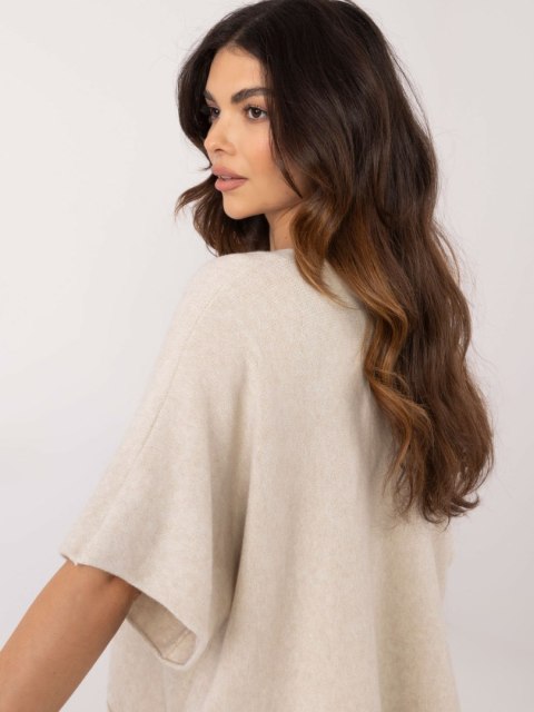 Sweter oversize beżowy, rękaw 3/4 idealny do pracy Sweter oversize beżowy, rękaw 3/4 idealny do pracy