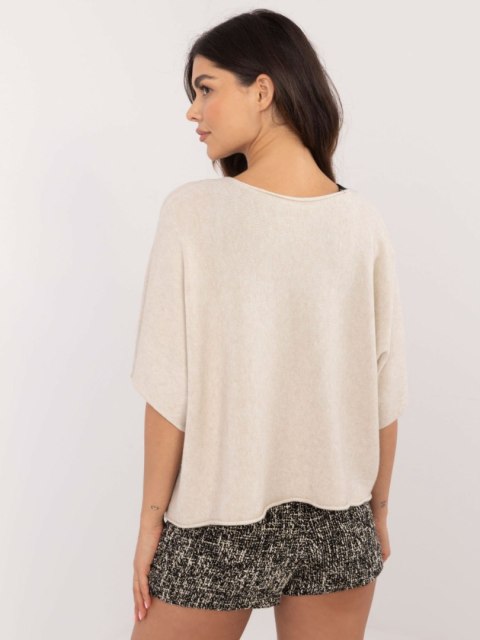 Sweter oversize beżowy, rękaw 3/4 idealny do pracy Sweter oversize beżowy, rękaw 3/4 idealny do pracy
