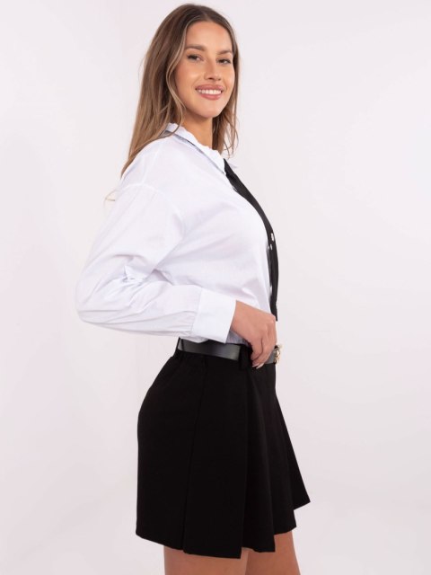 Spódnico-spodenki czarne, plisowane, eleganckie z paskiem Spódnico-spodenki czarne, plisowane, eleganckie z paskiem