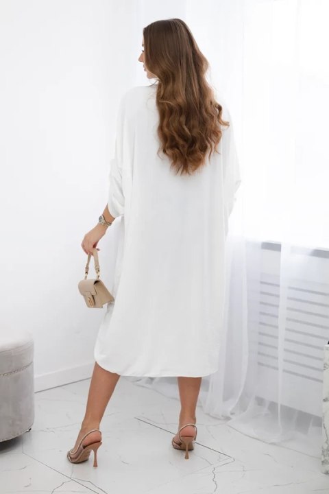 Sukienka oversize z dekoltem V ecru Sukienka oversize z dekoltem V ecru
