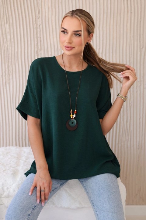 Bluzka oversize z wisiorkiem ciemno zielona Bluzka oversize z wisiorkiem ciemno zielona