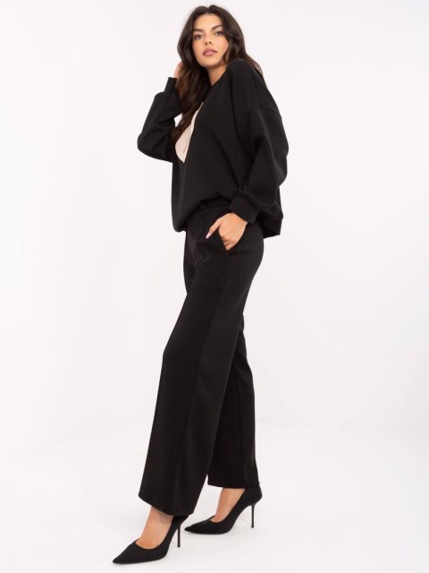 Spodnie dresowe z kieszeniami bocznymi, czarne, eleganckie Spodnie dresowe z kieszeniami bocznymi, czarne, eleganckie
