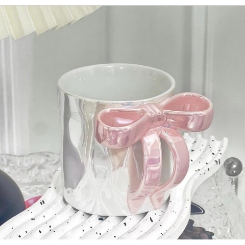 Kubek ceramiczny biały perłowy z różową kokardą 350ml 1szt CUP23
