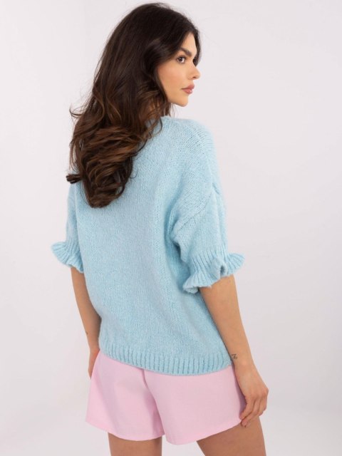 Sweter oversize niebieski z krótkim rękawem i falbanką Sweter oversize niebieski z krótkim rękawem i falbanką