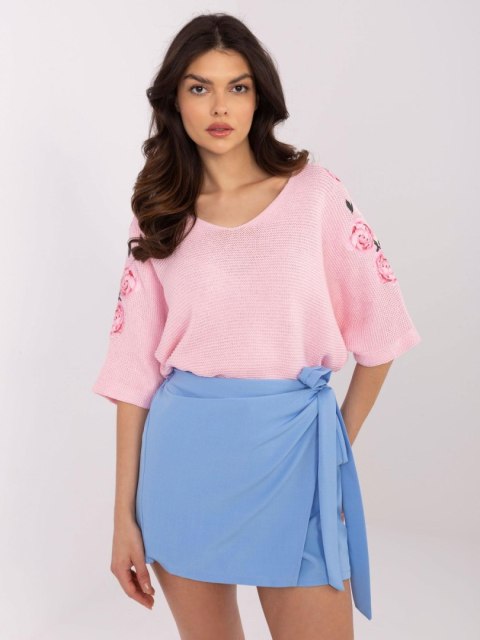 Sweter różowy z rękawem 3/4 z nadrukiem kwiatowym Sweter różowy z rękawem 3/4 z nadrukiem kwiatowym