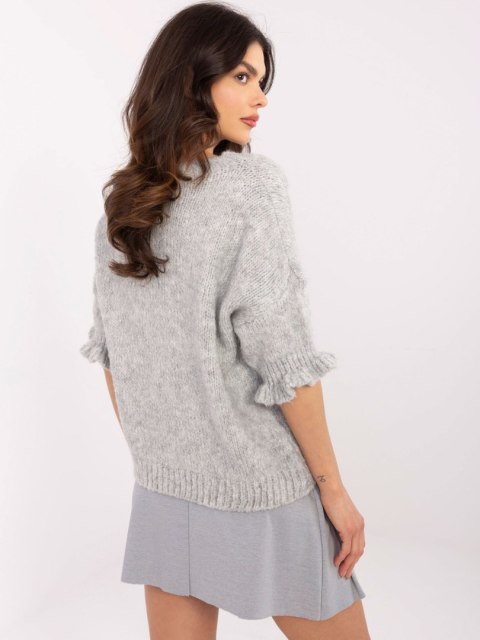 Sweter oversize szary z krótkim rękawem i falbanką