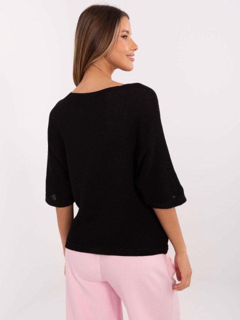 Sweter czarny, oversize z rękawem 3/4, z nadrukiem motyla Sweter czarny, oversize z rękawem 3/4, z nadrukiem motyla