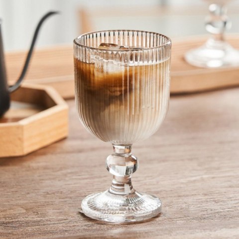 Elegancka szklanka na nóżce 225 ml – szkło boro-krzemowe Elegancka szklanka na nóżce 225 ml – szkło boro-krzemowe