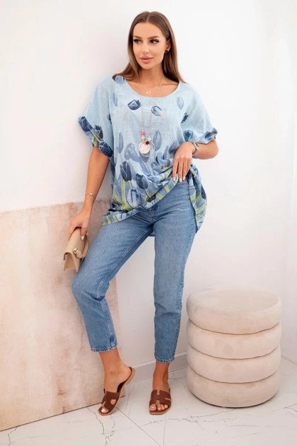 Luźna koszula w stylu boho – niebieska z kwiatowym printem