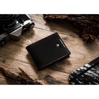 Skórzany portfel męski z systemem RFID - Peterson