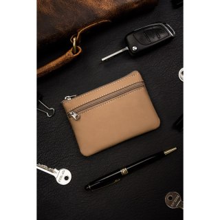 Etui na klucze w beżowym kolorze wykonane ze skóry naturalnej