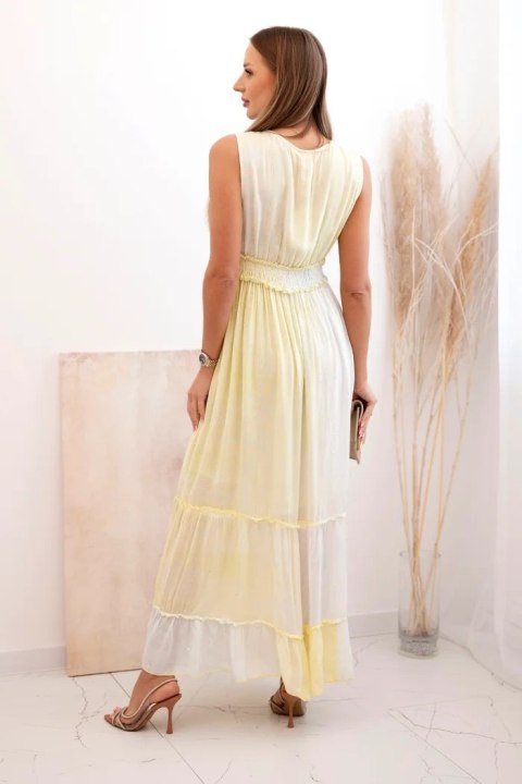 Modelka w miętowej sukience z wiskozy – stylizacja maxi z cekinami w stylu boho Modelka w miętowej sukience z wiskozy – stylizacja maxi z cekinami w stylu boho